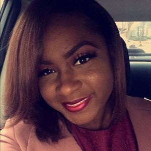 Meet your Posher, Naomi